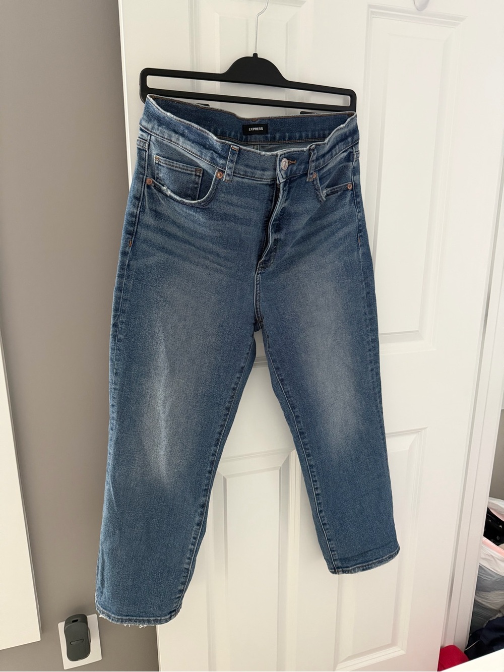 Express Cropped High-Rise Jeans in Medium Blue Wash